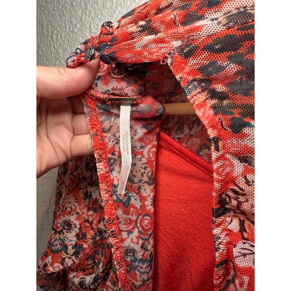 Free People Red Floral Mesh Mock Neck Long Sleeve Cropped Top Sheer - Picture 5 of 6